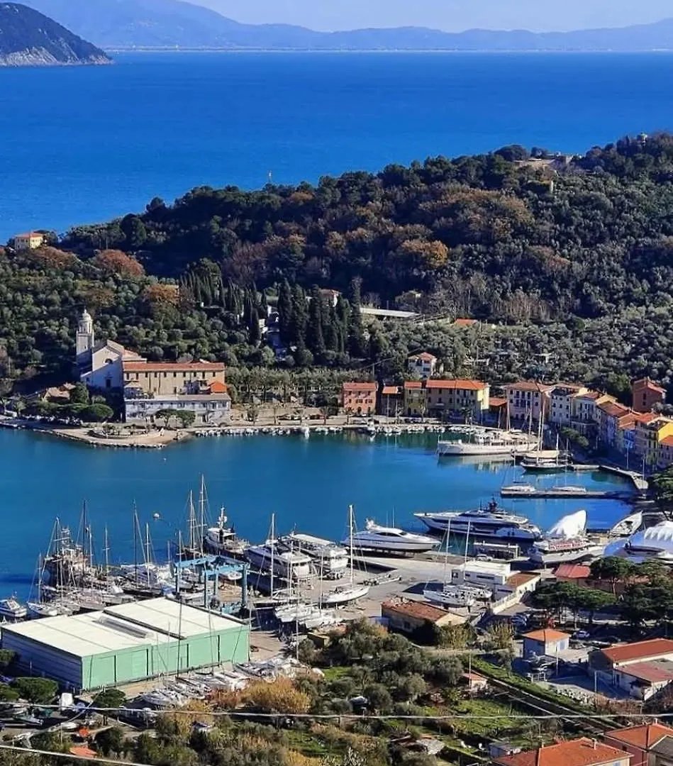Casa Vacanze Marestella Le Grazie  Apartment Le Grazie (Liguria)